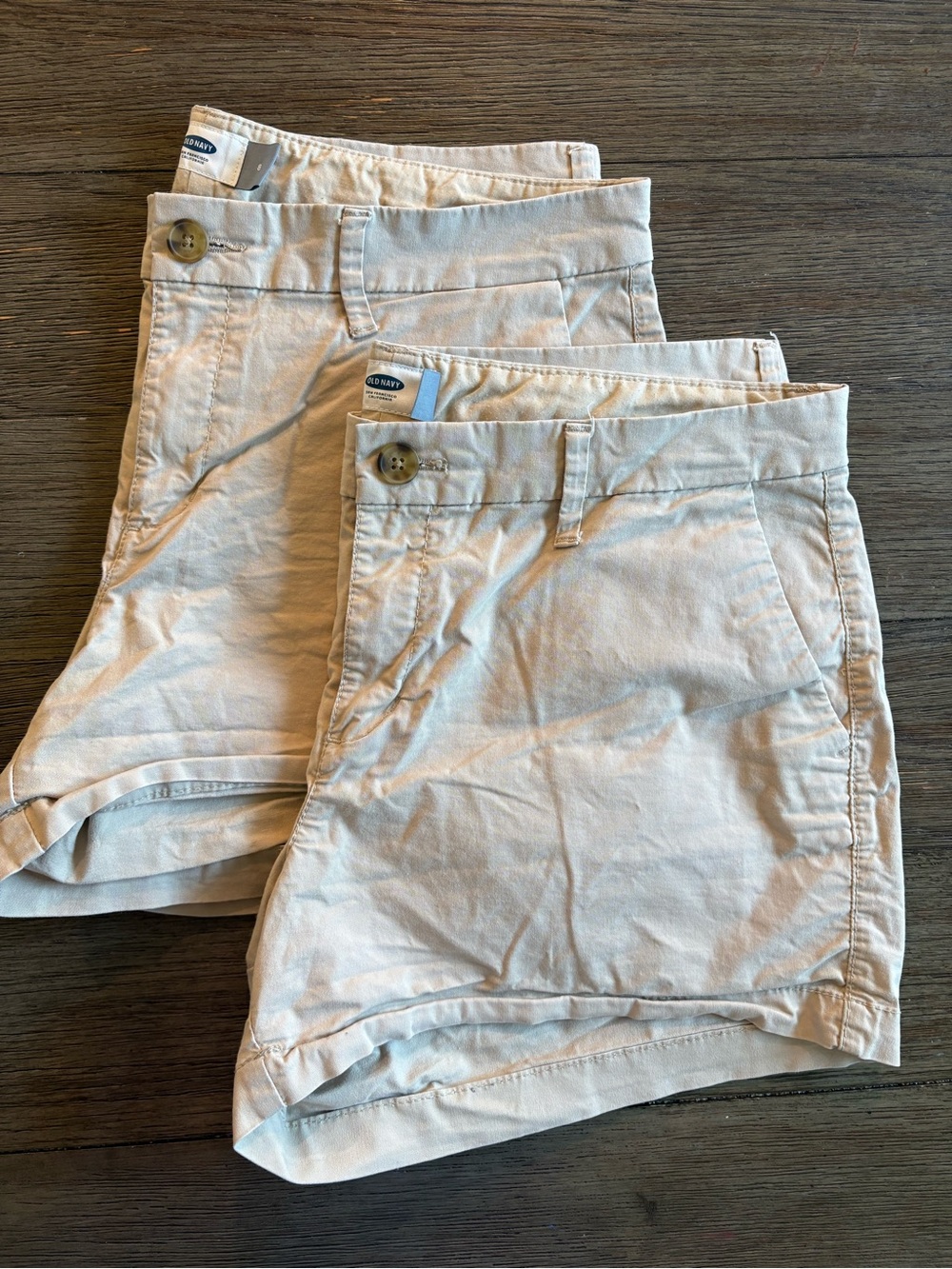 Old Navy Tan Women's Mid-Rise Everyday Shorts- Size 8